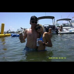 Meet your Posher, Whitney